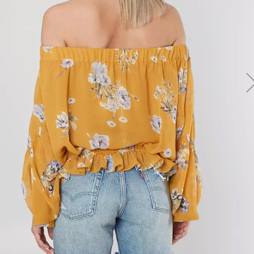 WILLOW & ROOT Women’s Floral Off Shoulder Crop Top With Elastic Ruffle Waist - Picture 3 of 8